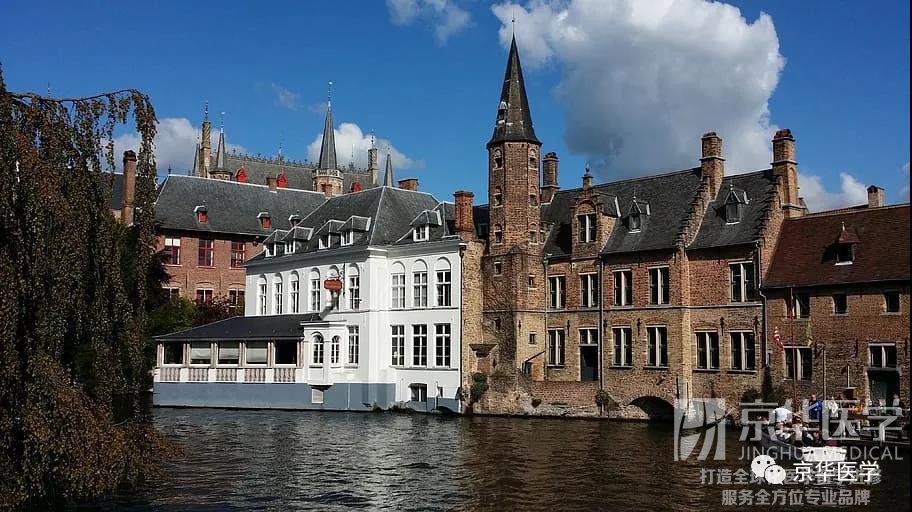 比利时医学留学申请院校条件费用