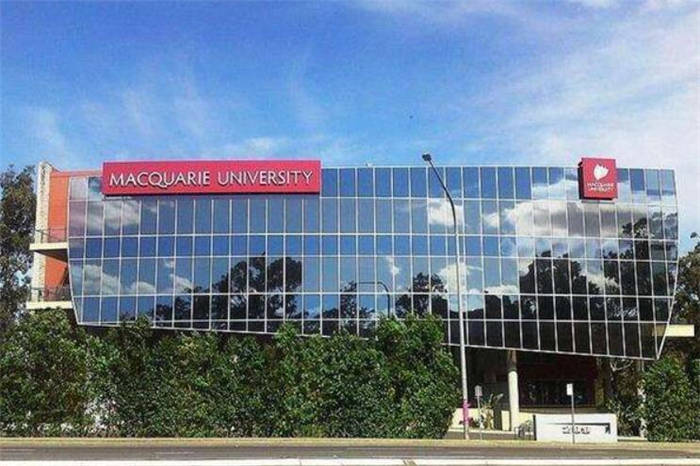 麦考瑞大学留学祝2018高考生旗开得胜